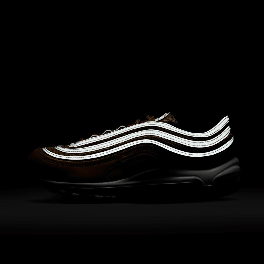 NIKE W AIR MAX 97 OG METALLIC GOLD - 24 Kilates Bangkok