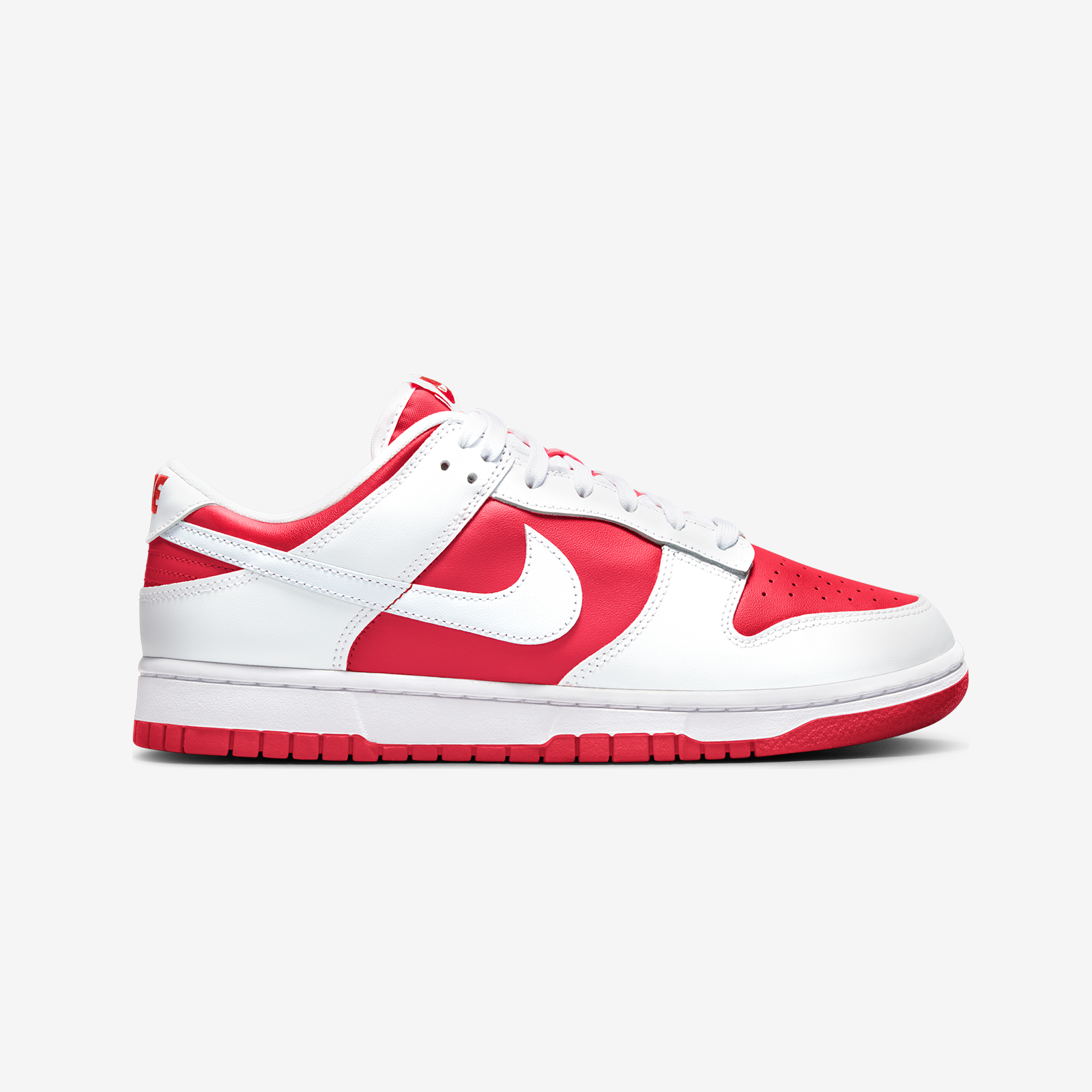 NIKE DUNK LOW RETRO CHAMPIONSHIP RED - 24 Kilates Bangkok