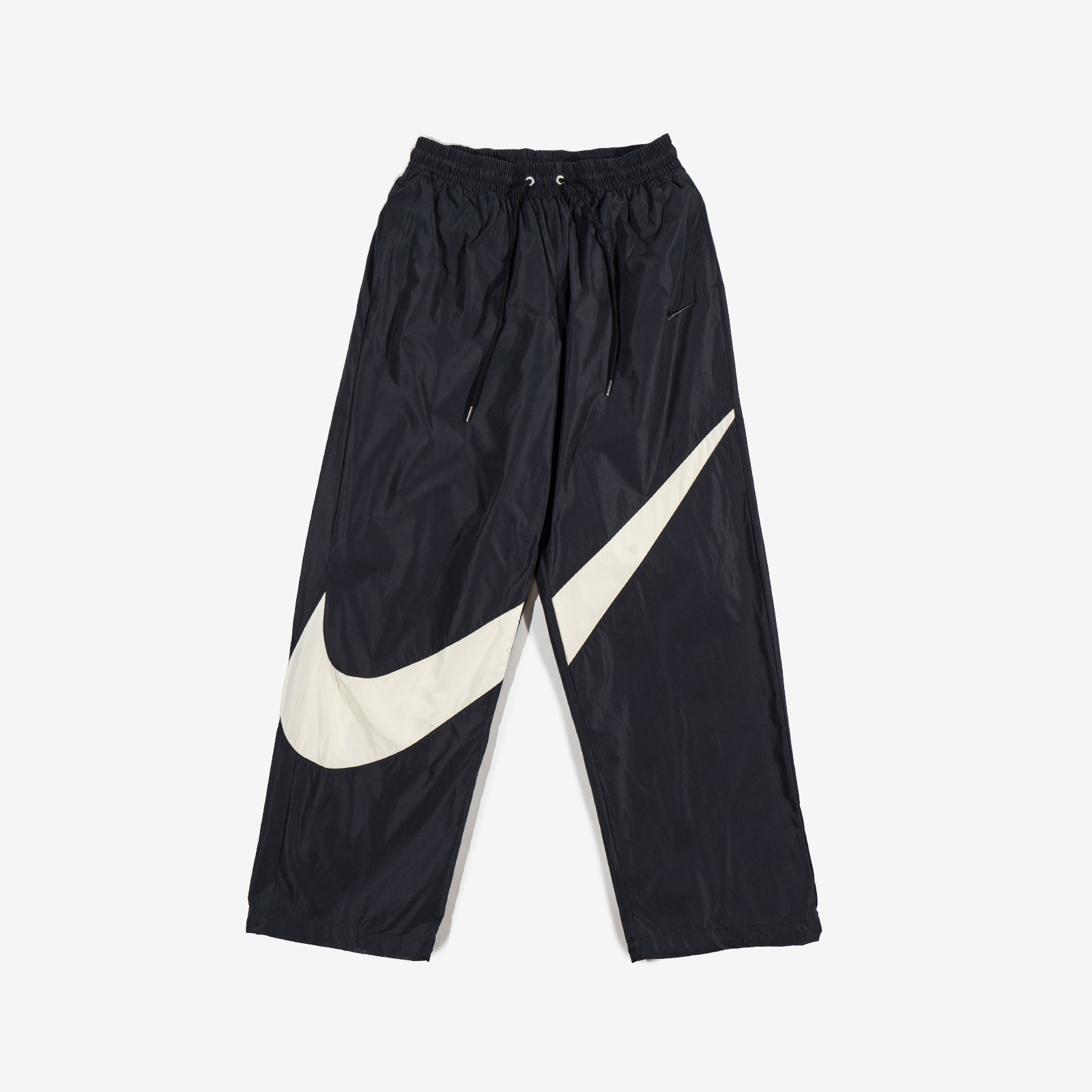 Nike Woven Swoosh Pant in Black